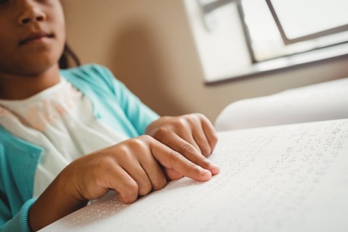 Atendimento Educacional Especializado em Deficiência Visual