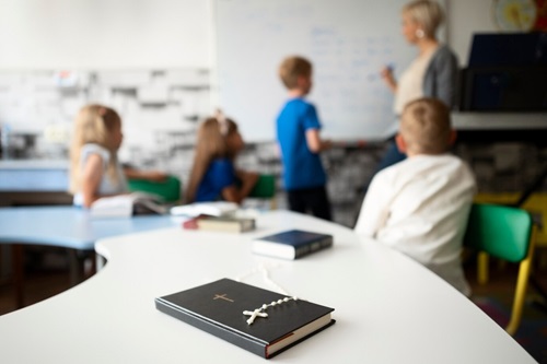 Ensino de Educação Religiosa no Contexto Escolar