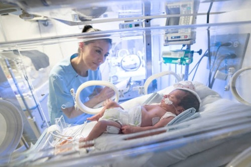 Cuidados de Enfermagem em UTI Neonatal e Pediátrica